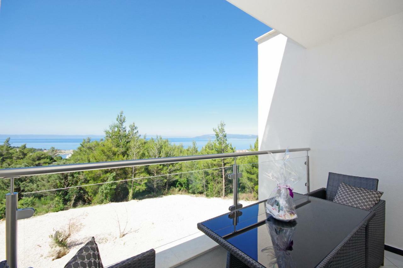 Villa Inis Макарска Экстерьер фото